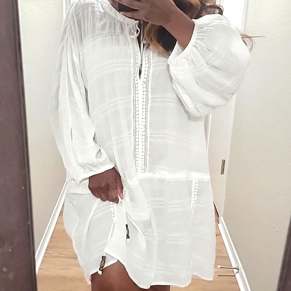 Young Fabulous & Broke Other - YFB | Elegant White Tunic Dress with Lace Detail